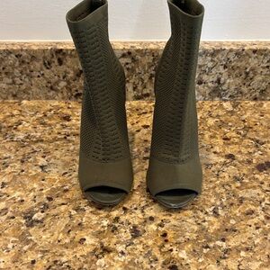 Steve Madden Dark Green Peep Toe Heeled Boots